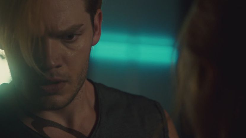 S03E01_218 - Shadowhunters Season 3