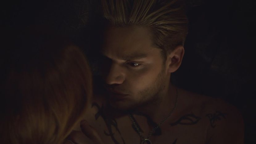 S03E01_278 - Shadowhunters Season 3