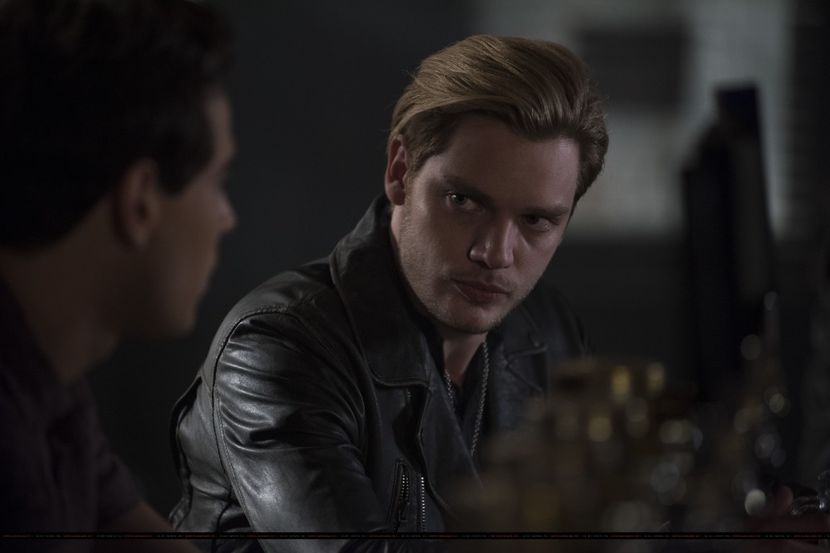 Sh S3 (8) - Shadowhunters Season 3