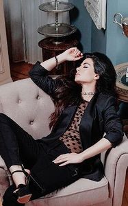 Emeraude Toubia (34) - Emeraude Toubia