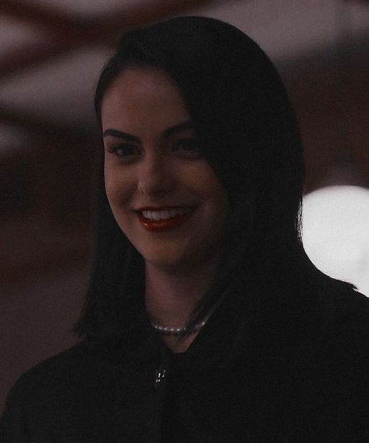 Veronica Lodge - Riverdale