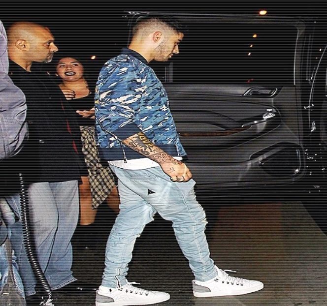 — Grijă cu aia până ce n-ajungi tu în postura în care nu m-ai mai recunoaște.” Produce o glumă - 01 Resisting a rough temptation