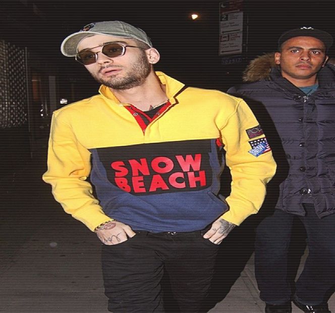 — Îmbrăţişarea să fie ruptă la iniţiativa amândurora. “Să fim serioşi, Skriver, n-am golănit - 01 Resisting a rough temptation