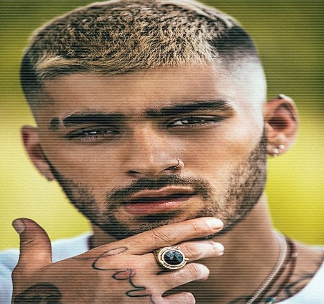 — În aşteptarea unui răspuns, timpul său desemnat de acele câteva secunde se consumă - 01 Resisting a rough temptation