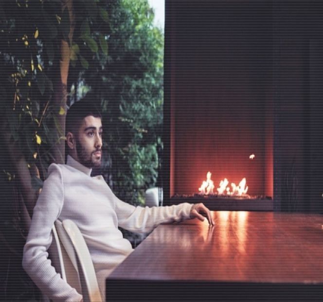 — Apropiată marginii. Întrebarea primită îl plasează în pragul răzgândirii, având în minte - 01 Resisting a rough temptation