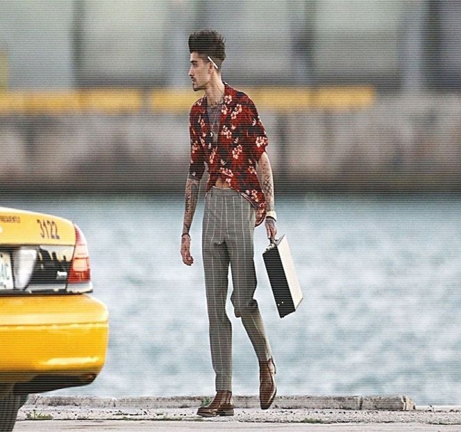 — “Asta era şi ideea,” constată el destul de vivace, odată ce îi este totodată transmisă - 01 Resisting a rough temptation