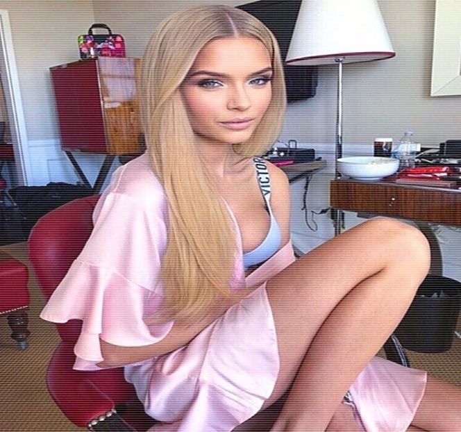 — De care ulterior se sprijină, cât pentru a se apropia de figura amicului său. „Par de treabă.” - 01 Resisting a rough temptation