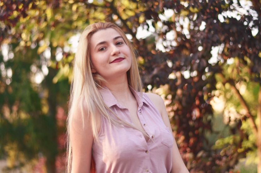 FCA85E11-5A77-4F8B-92B4-E075C3BAFDF6 - meee