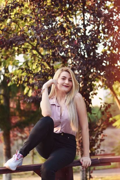 37025C2E-C468-4CE4-82EB-FE86F2444E90 - meee