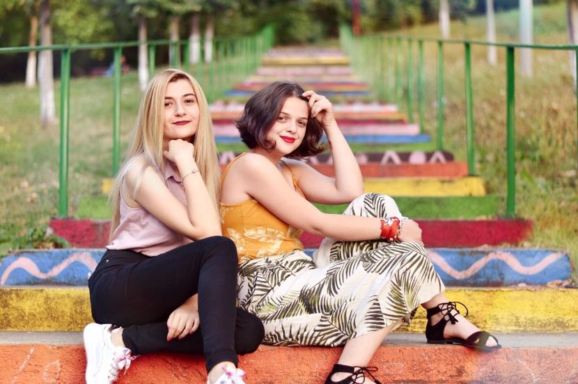 F31E99D9-1C9D-4D11-A5E2-D88DF4F76C06 - meee