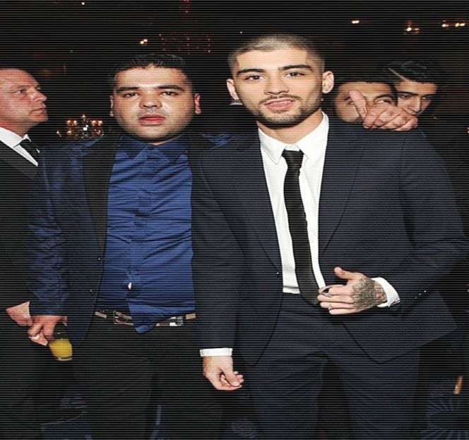 — În cele din urmă revendică respectivul pahar, cel tipic băuturii dorită de către bărbatul - 01 Resisting a rough temptation