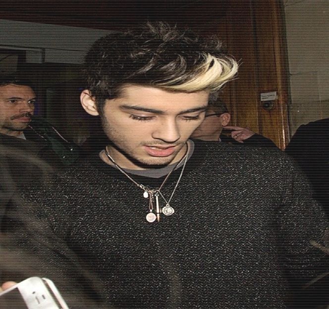 — Producând totodată și ridicarea materialului în dorința de a-și îndeplini scopul, avansarea în - 01 Resisting a rough temptation