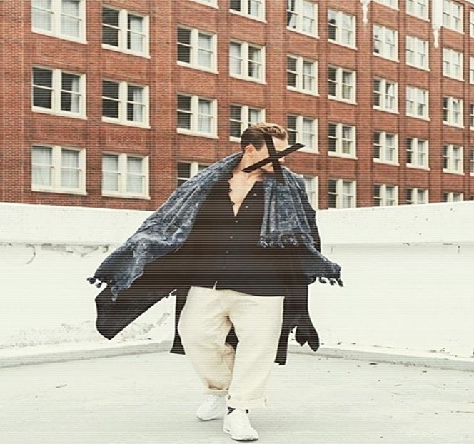 — Fapt pentru care şi-o face cunoscută, numaidecât: „Dar şi tu.. dacă o plăceai aşa mult, până - 02 Tender nights underneath us