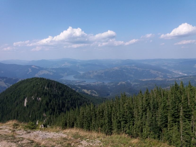 Lacul Izvorul Muntelui - Munții Ceahlău-august 2019