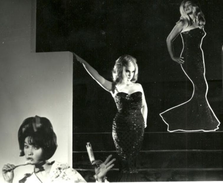 Un Film Cu O Fata Fermecatoare - Un Film Cu O Fata Fermecatoare 1966