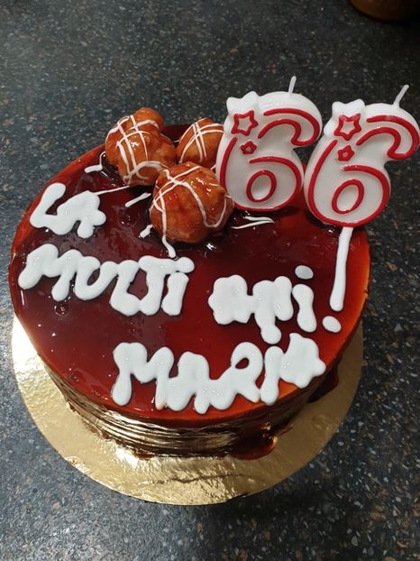La multi ani!Mama 4.10.2019 - Torturi speciale