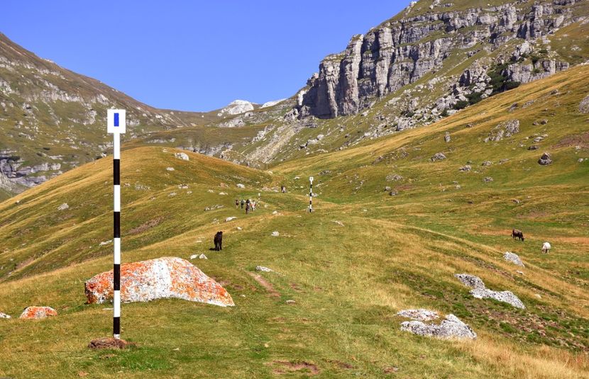Marcaj spre Vf. Omu - 13 - Lacul Bolboci - Valea Obârșia Ialomiței - Cascada Obârșia Ialomiței - sept 2019