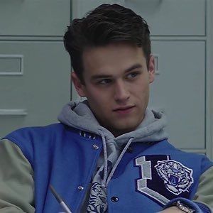 Justin Foley - 13 Reasons Why