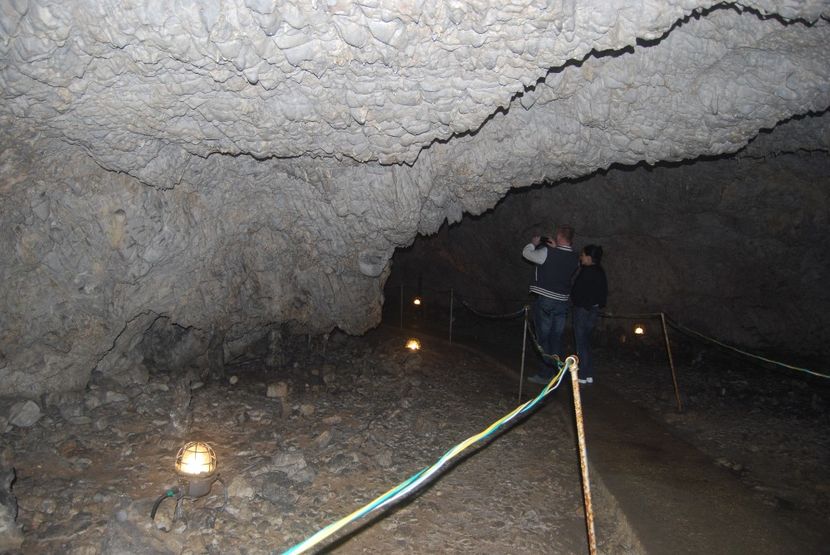  - 2013 16-19 mai tura horezu pestera muierii pestera polovragi