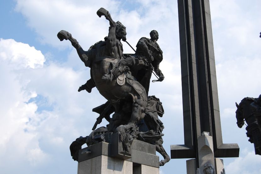  - 2015 IULIE VELIKO TARNOVO IVONOV PLEVNA