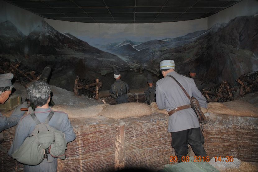  - 2016 20-08-MOUNSOLEUL DE LA MATIAS -PESTERA DAMBOVICIOARA