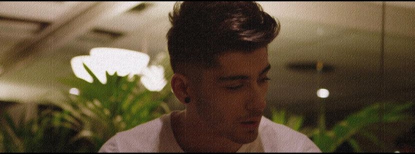 de mişcarea paşilor viitori, aceştia având să mă poarte în apropierea ei, distanţa dintre noi - 01 Pensando en lo que te haría