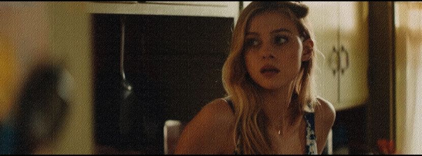 balustradei de sus până jos pe parcursul coborârii. Trăgeam de timp în speranța că individul - 01 Pensando en lo que te haría