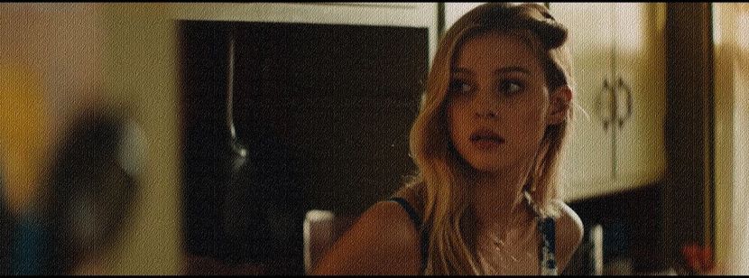 glume proaste. Aflată jos, îmi croiesc drum până ce pătrund în interiorul bucătăriei. O eliberare pa - 01 Pensando en lo que te haría