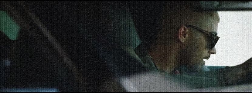 care informaţia a reuşit să ajungă la urechile lui Ariel, aceeaşi adolescentă încăpăţânată - 01 Pensando en lo que te haría