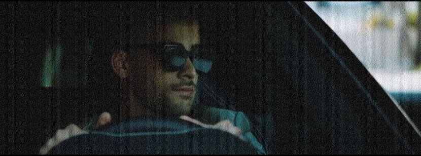 profesională, fără conversaţii care nu deţin rosturi sau certuri puerile, aparent tipice ei. Lucru - 01 Pensando en lo que te haría