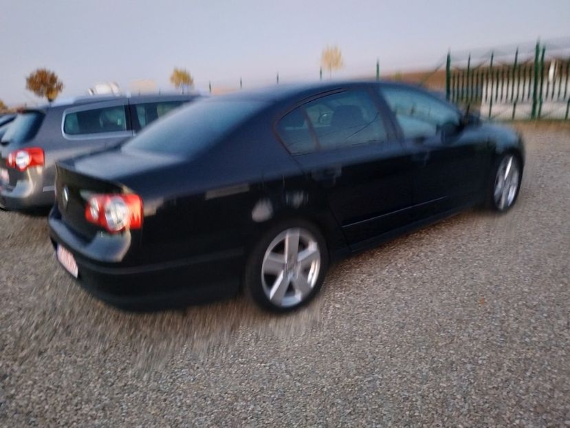  - passat_negru
