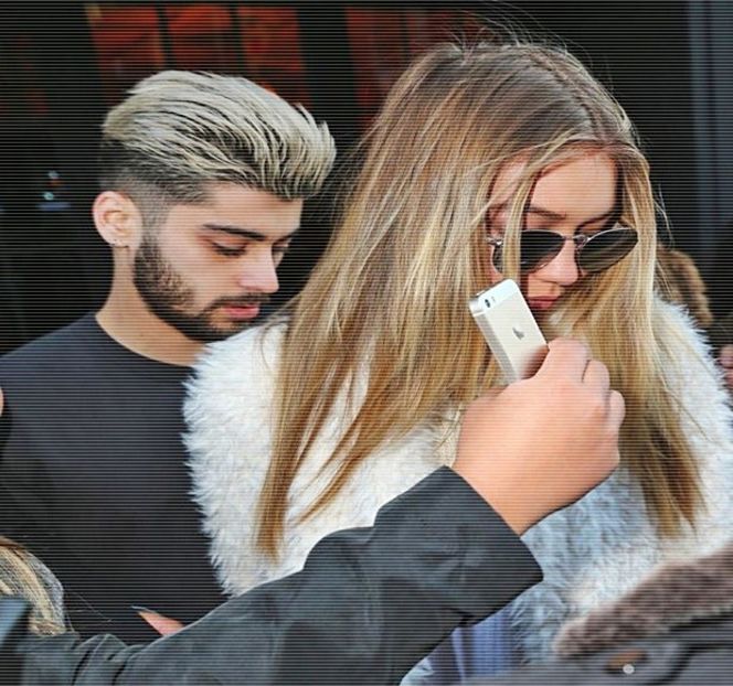 — Oferea bănuielile riscante propriei persoane. Aruncă între timp o privire spre cei doi, însă - 02 Tender nights underneath us