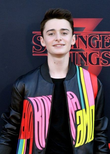 Noah Schnapp - Noah Schnapp