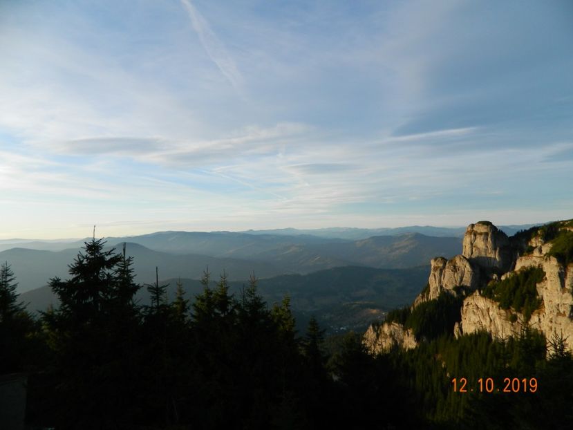  - CEAHLAU octombrie 2019-un loc de vis