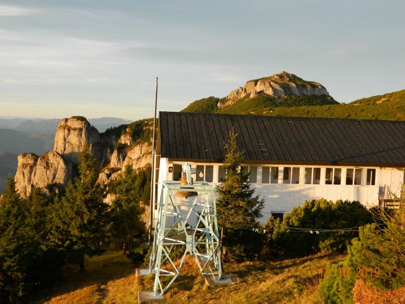  - CEAHLAU octombrie 2019-un loc de vis