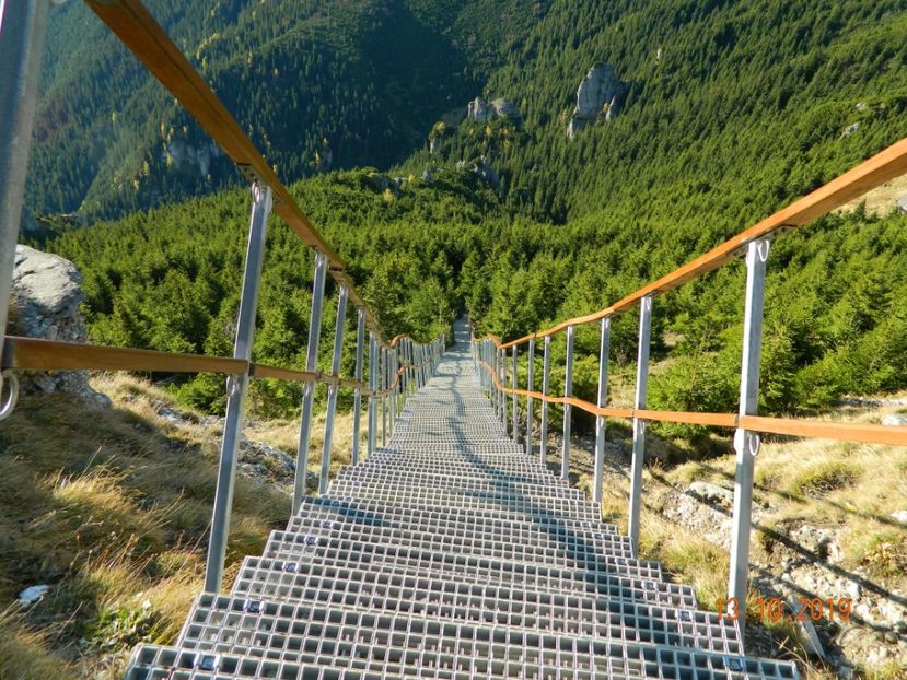  - CEAHLAU octombrie 2019-un loc de vis