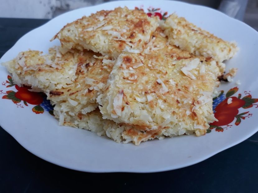 Conopida gratinata cu branza si ou - Retete 1