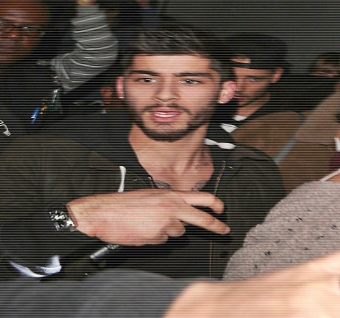 — De la caz la caz şi ca să fiu sincer, eu prefer să las mizerie într-o altă parte.” O rapidă - 02 Tender nights underneath us