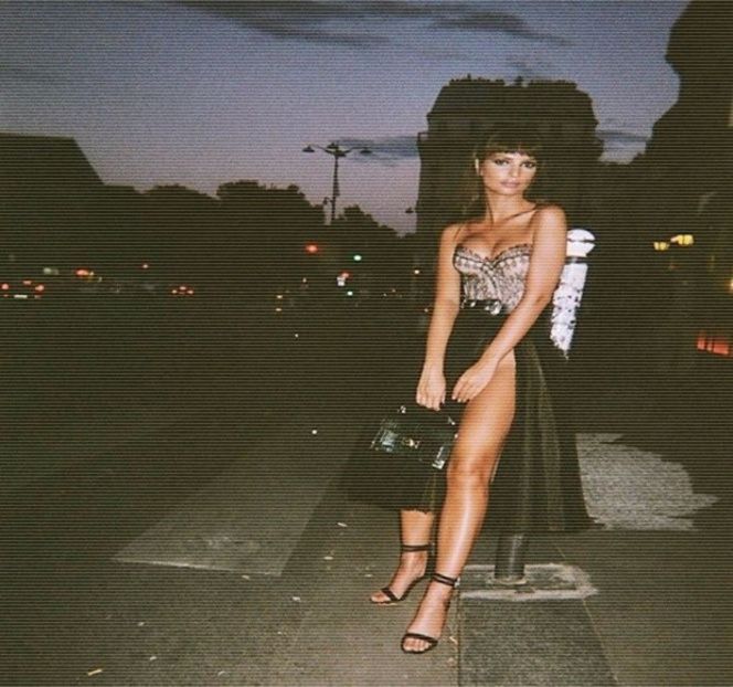 — „Stai liniştit, voi dispărea până atunci.. nu mă consideram o problemă majoră pentru tine, - 02 Tender nights underneath us