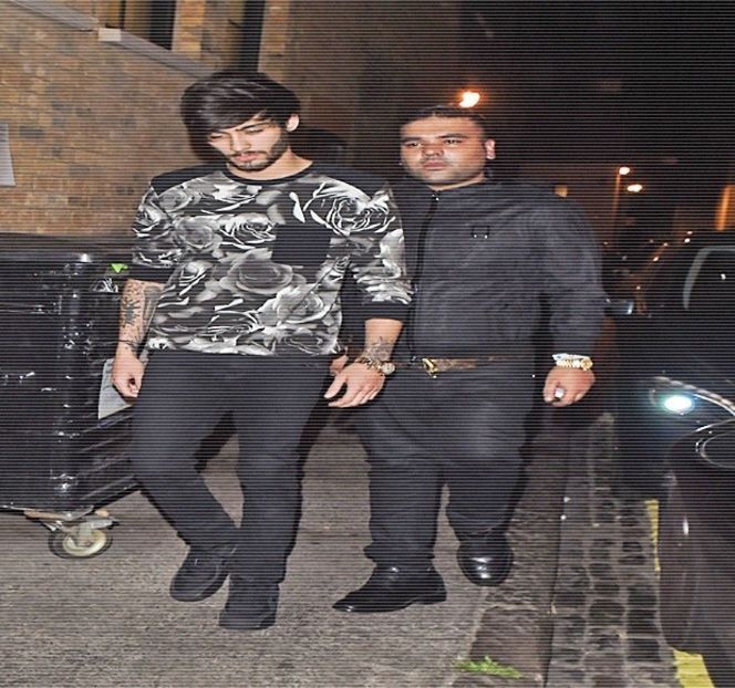 — Chiar de către el. Cu toate că pentru o secundă, pleoapele i se deschid cât să poată - 03 Kick senseless my defenses!