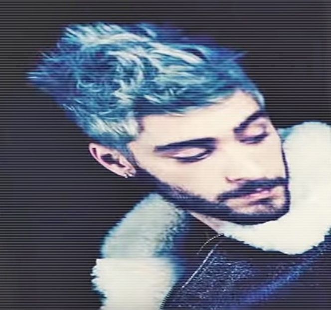 — Automat din mișcările produse la nivelul propriului membru. În schimb, palma sa revine - 03 Kick senseless my defenses!