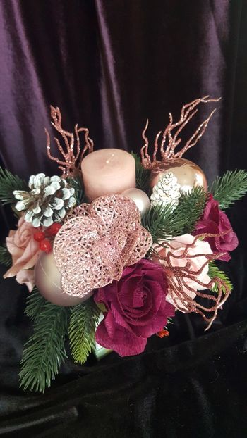 Aranjament roz - Crepe paper flowers