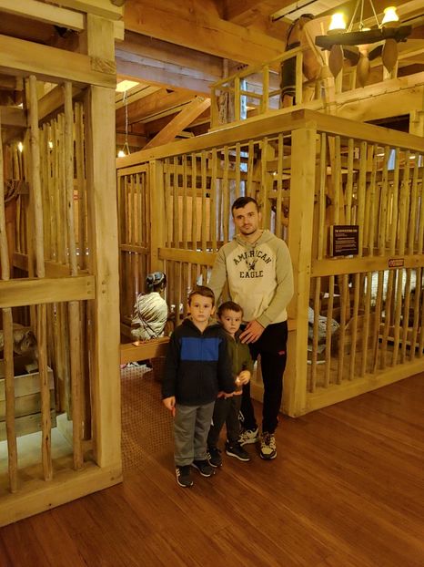 1027191259_HDR - CONTACT-despre mine