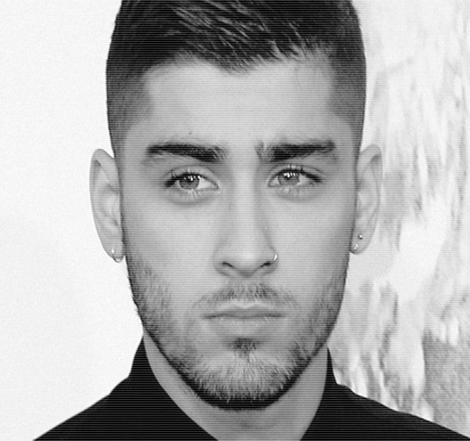 — Unui lucru nedorit. “Skriver, nu începe cu povești-“ Bineînțeles, întreaga abia concepută - 04 Catching stardust in the light