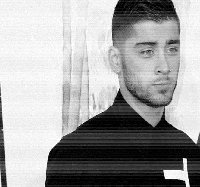 — Ar fi sperat să nu o dobândească atât de repede și ușor, nu în preajma ei. Expresia facială - 04 Catching stardust in the light