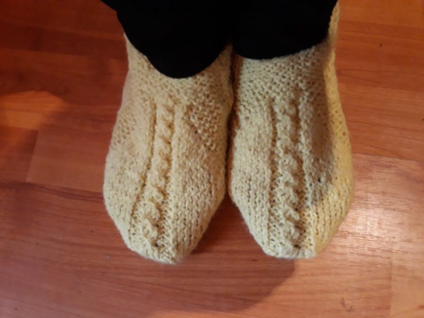 Botosei cu cosita (adult) - Tricotaj - Lucrarile mele