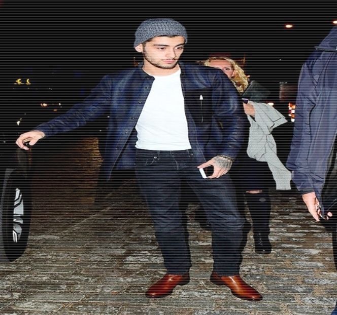 — Litatea de a trage de acele câteva secunde în plus astfel încât să sesizeze acțiunea pe care - 04 Catching stardust in the light