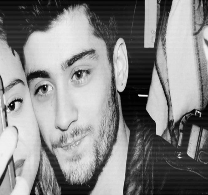 — Persoană de sex feminin care începuse să-i ofere de-a lungul timpului, scurt ce-i drept, o - 04 Catching stardust in the light