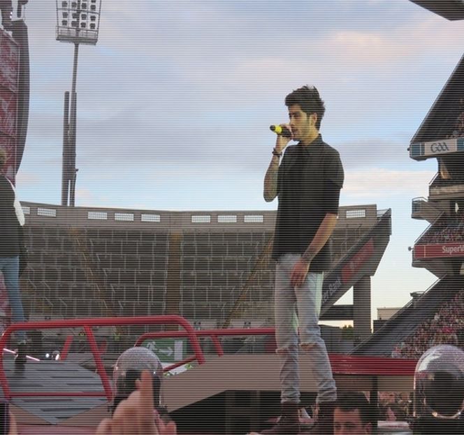 — individei, care, dintre toate aspectele actuale, devenise latura cea mai evidențiată a corpului - 04 Catching stardust in the light