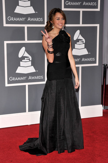 51st+Annual+Grammy+Awards+Arrivals+GTaK5-8ZIx_l - Miley 5